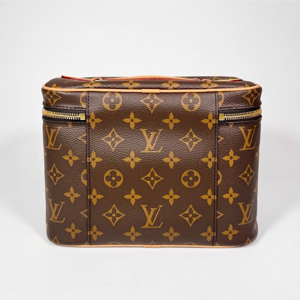 Louis Vuitton Monogram Canvas Vanity Case with Gold Hardware - Picture 8 of 16